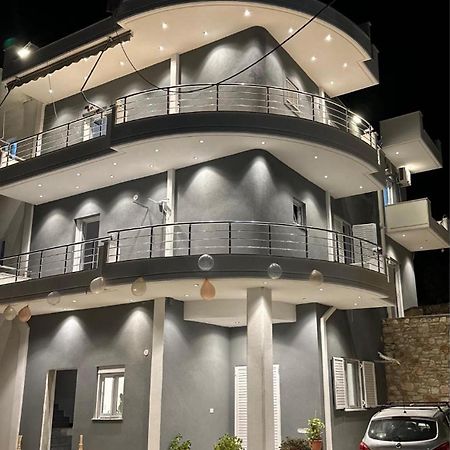 Noya Suites Sr Sarandë Buitenkant foto