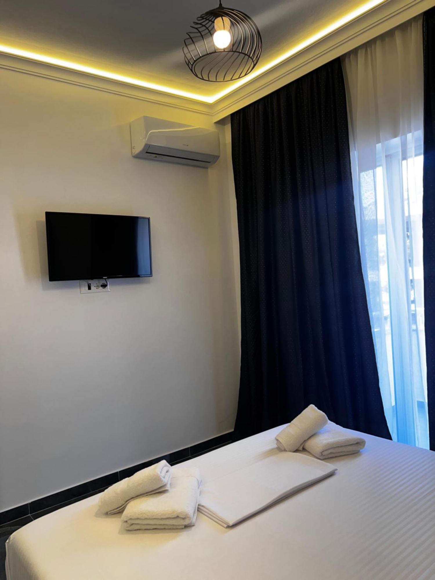 Noya Suites Sr Sarandë Buitenkant foto