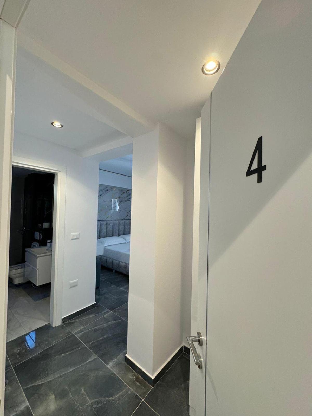 Noya Suites Sr Sarandë Buitenkant foto