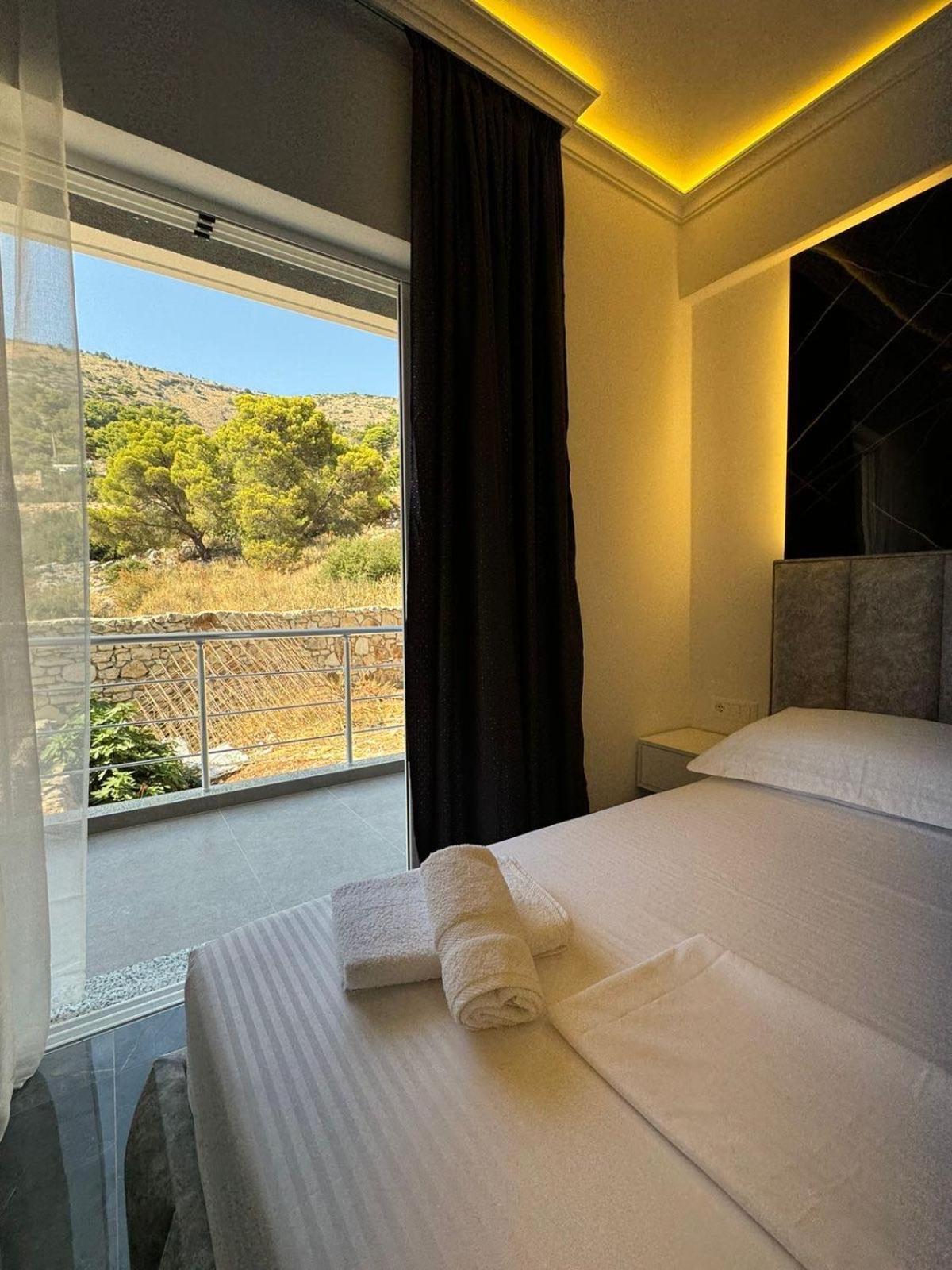 Noya Suites Sr Sarandë Buitenkant foto