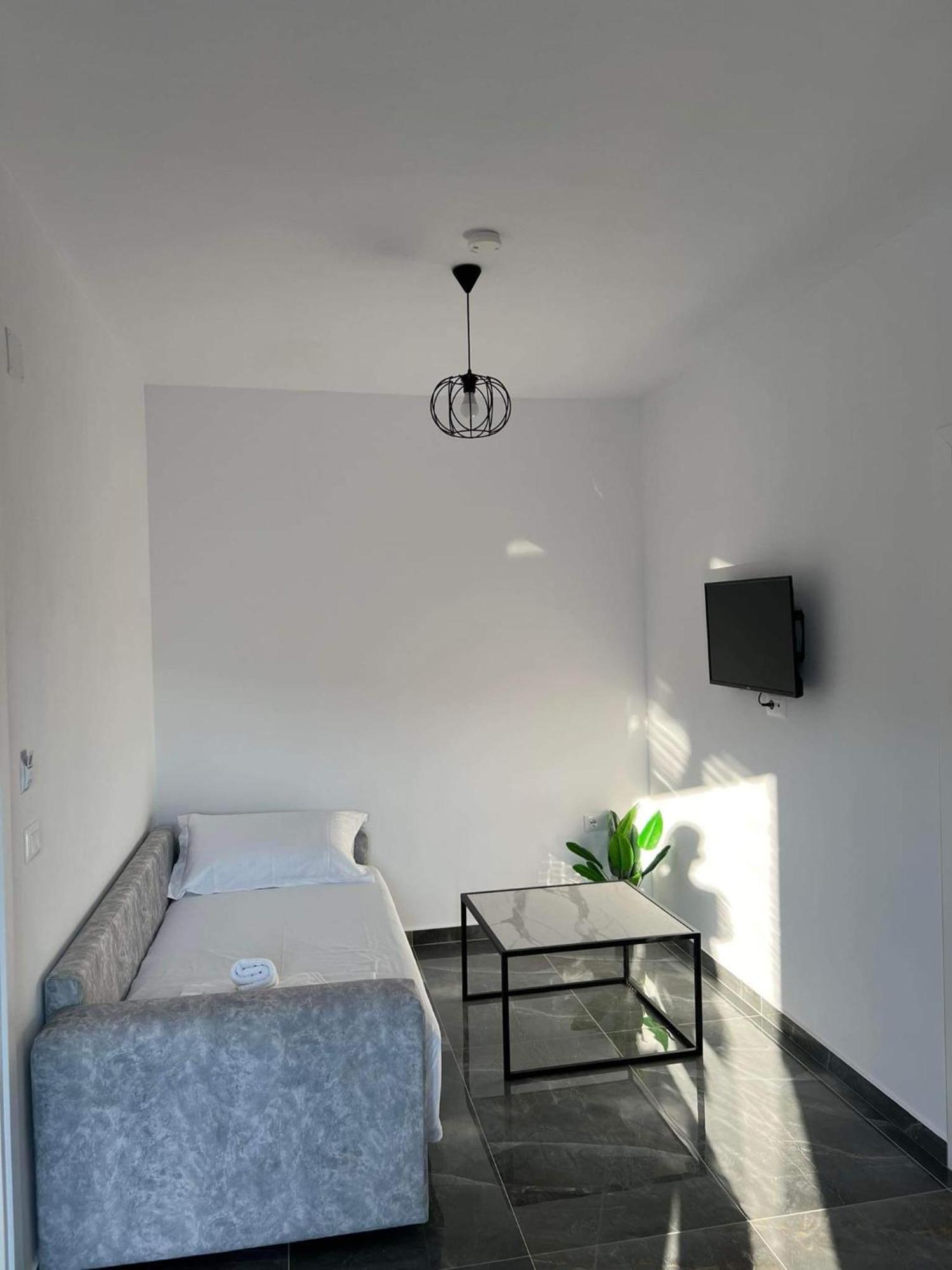 Noya Suites Sr Sarandë Buitenkant foto