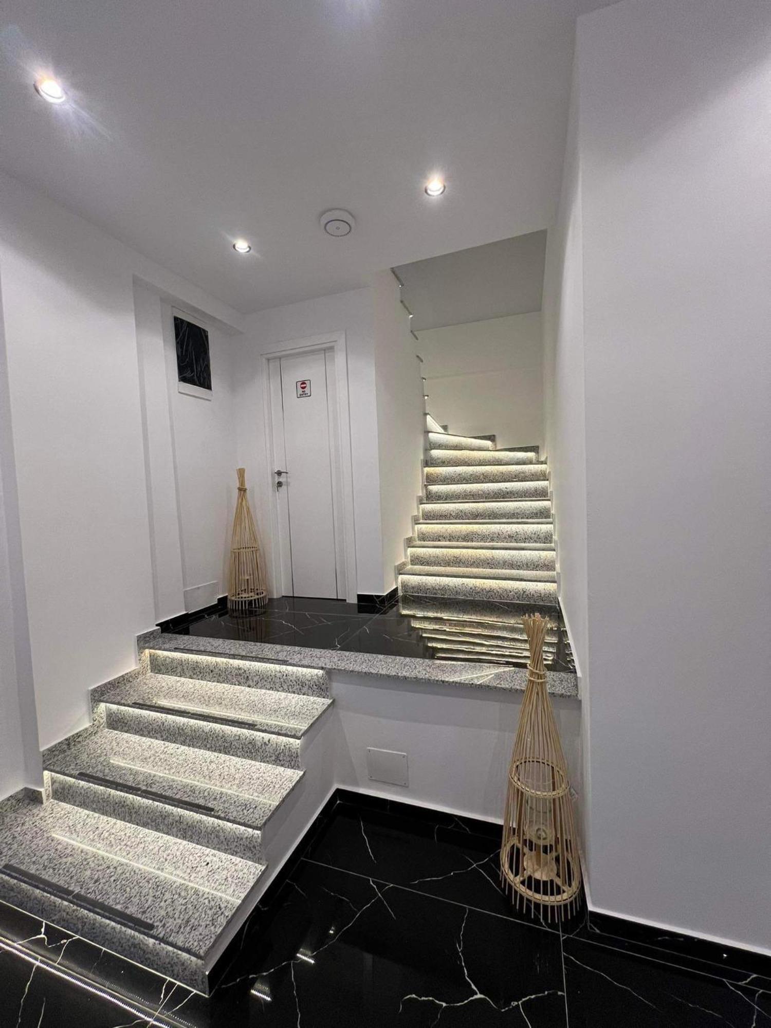 Noya Suites Sr Sarandë Buitenkant foto
